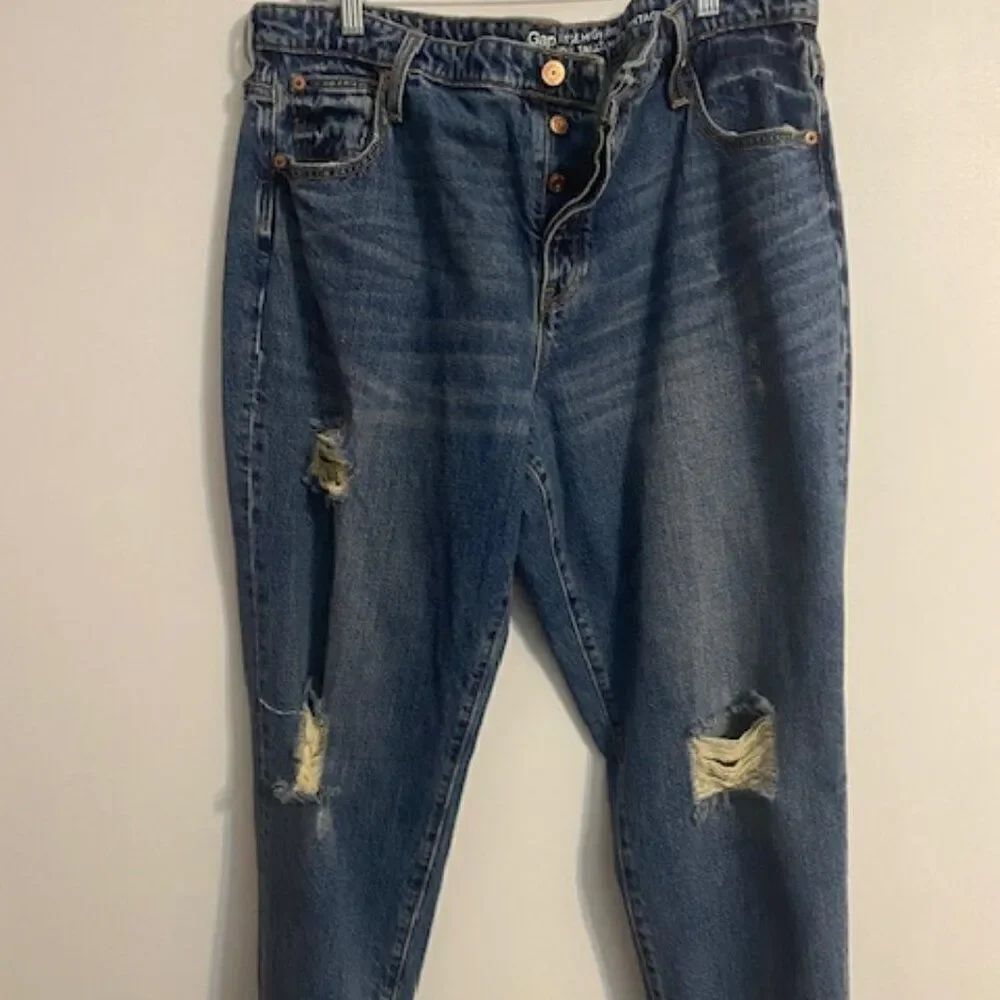 GAP Vintage High-rise 5 pocket distressed button-fly crop jeans, size 16